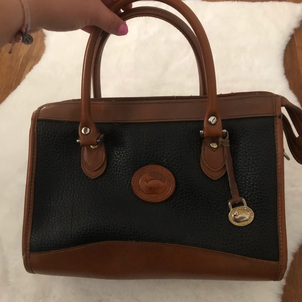 Vintage all leather DOONEY & BURKE Purse!